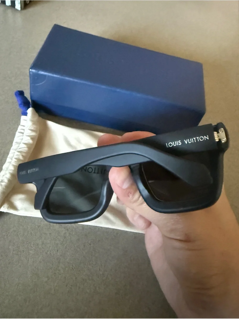 Louis Vuitton Black Square Sunglasses with Silver Trim - Picture 2 of 7